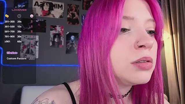 arielabradberry online show from June 2026 04:28:01 PM