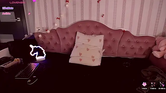 AliceNikke online show from January 2025 05:29:01 AM