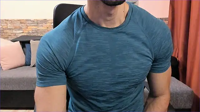 HotHunkTrainer online show from September 2025 06:23:01 AM