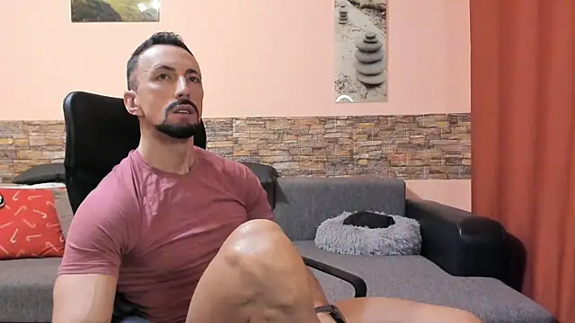 HotHunkTrainer online show from February 2026 09:05:02 AM