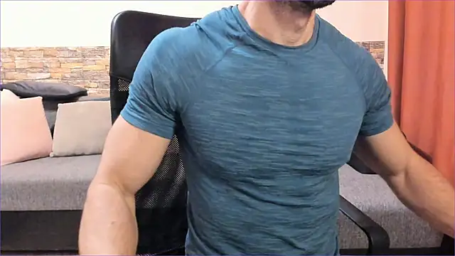 HotHunkTrainer online show from October 2025 06:58:01 AM