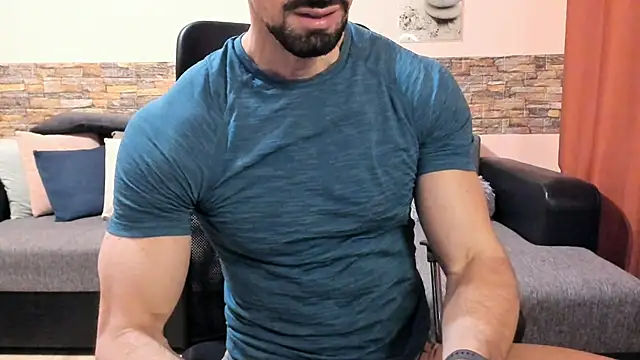 HotHunkTrainer online show from December 2025 08:19:02 AM