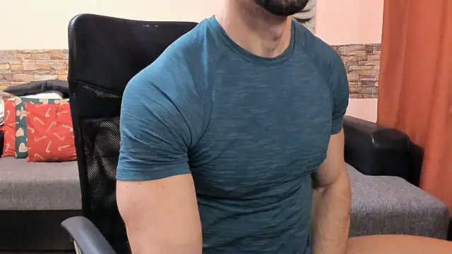 HotHunkTrainer online show from April 2026 08:27:01 AM