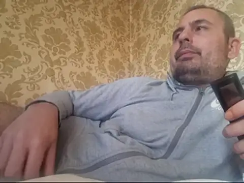 Snapshot of Basszos88i chatting on October 2025 12:07:01 PM Basszos88i online show from October 2025 12:07:01 PM