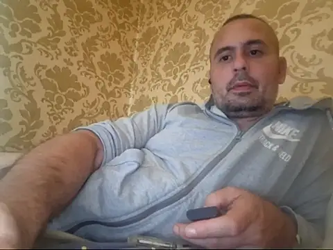 Snapshot of Basszos88i chatting on September 2025 10:49:01 PM Basszos88i online show from September 2025 10:49:01 PM