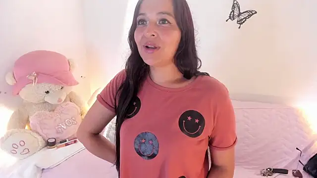 jessamond online show from April 2026 10:01:02 PM