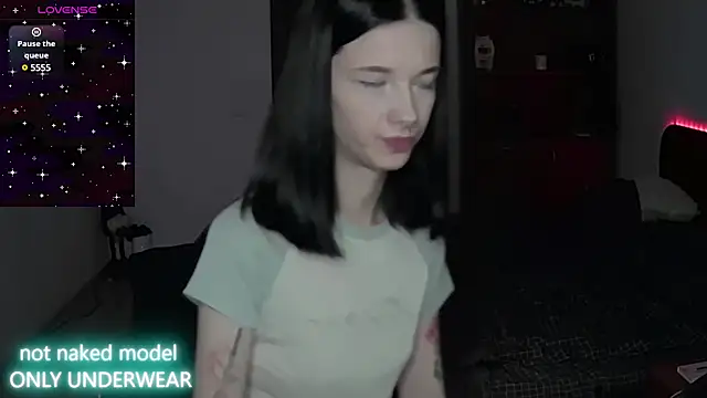 Snapshot of Miya_Dream_UKR chatting on January 2025 01:32:01 AM Miya Dream UKR online show from January 2025 01:32:01 AM