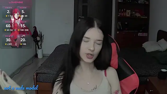 Snapshot of Miya_Dream_UKR chatting on November 2025 10:42:02 AM Miya Dream UKR online show from November 2025 10:42:02 AM