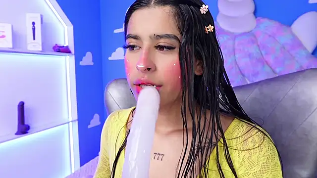 Snapshot of miss_romyna chatting on March 2025 02:23:02 PM miss romyna online show from March 2025 02:23:02 PM