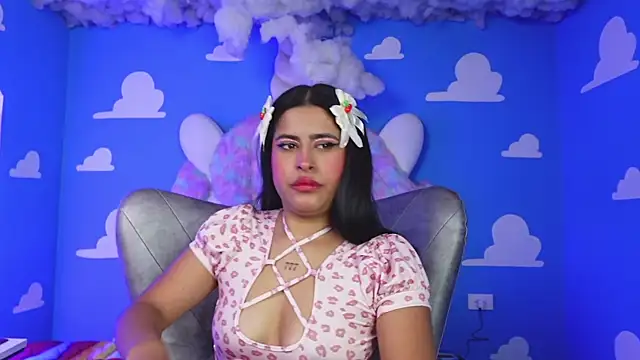 miss romyna online show from April 2026 11:01:01 AM