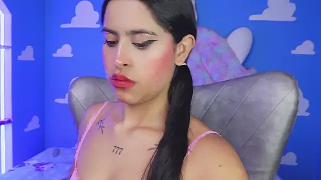 miss romyna online show from December 2025 11:03:02 AM