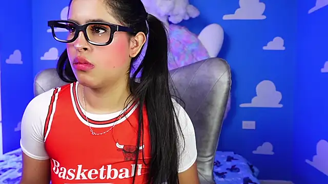 miss romyna online show from June 2026 11:11:01 AM