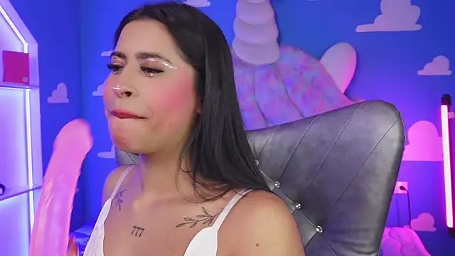 miss romyna online show from February 2026 11:10:02 AM