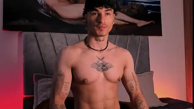 Thomas Fit1 online show from November 2025 05:28:02 PM