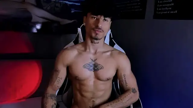 Thomas Fit1 online show from April 2026 06:58:02 PM