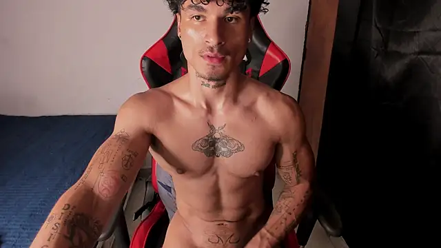 Thomas Fit1 online show from May 2026 01:57:16 AM