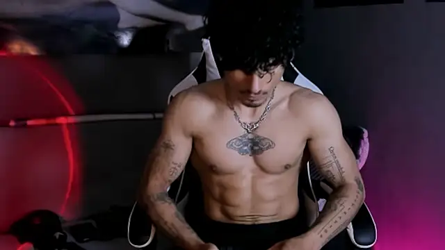 Thomas Fit1 online show from March 2026 11:51:02 PM