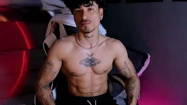 Thomas Fit1 online show from April 2026 02:40:02 AM