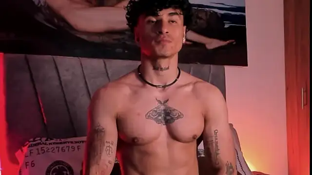 Thomas Fit1 online show from October 2025 04:11:02 AM