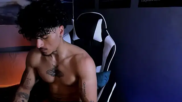 Thomas Fit1 online show from April 2026 04:14:01 AM