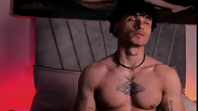 Thomas Fit1 online show from December 2025 02:36:02 AM