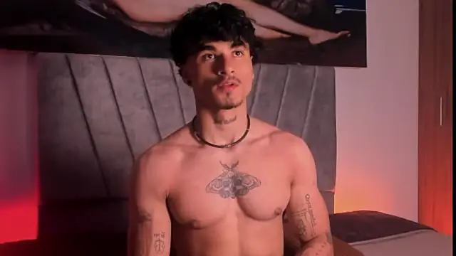 Thomas Fit1 online show from November 2025 04:34:02 AM