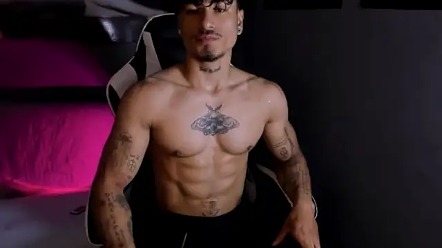 Thomas Fit1 online show from April 2026 06:45:02 PM