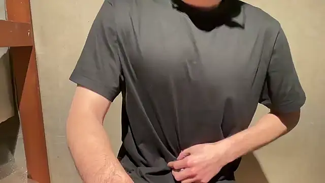 Snapshot of rickyyy0201 chatting on February 2025 03:15:02 PM rickyyy0201 online show from February 2025 03:15:02 PM