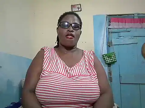 Snapshot of sexy_bigboobss chatting on February 2026 05:49:01 AM sexy bigboobss online show from February 2026 05:49:01 AM