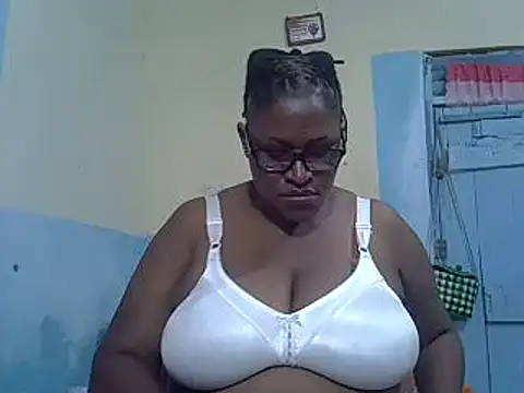 Snapshot of sexy_bigboobss chatting on October 2025 08:32:02 PM sexy bigboobss online show from October 2025 08:32:02 PM