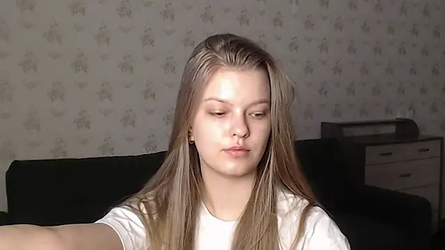 EmySway online show from March 2025 11:00:01 AM