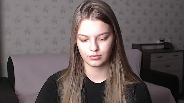 EmySway online show from December 2025 11:44:02 AM