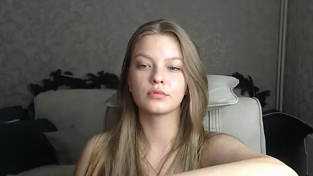 EmySway online show from January 2025 06:03:02 PM