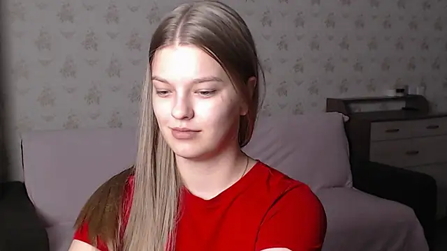 EmySway online show from November 2025 12:05:01 PM