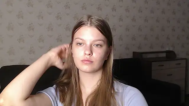 EmySway online show from December 2024 06:04:02 PM