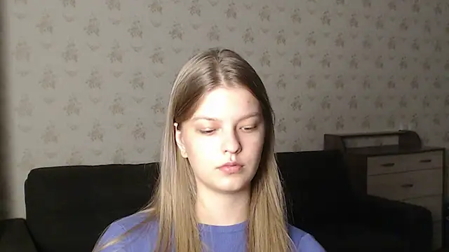 EmySway online show from December 2024 08:58:02 PM