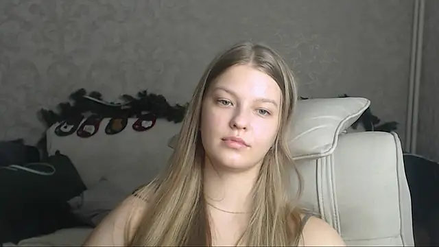EmySway online show from January 2025 08:16:02 PM