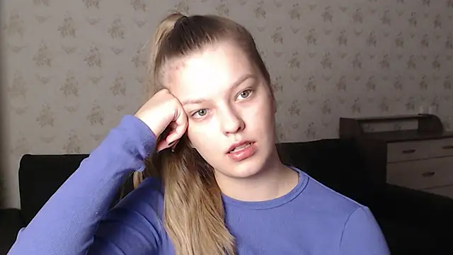 EmySway online show from February 2025 11:21:02 AM