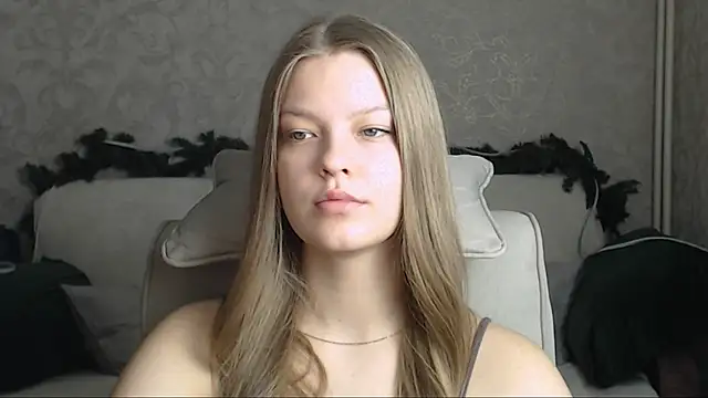 EmySway online show from January 2025 01:33:01 AM
