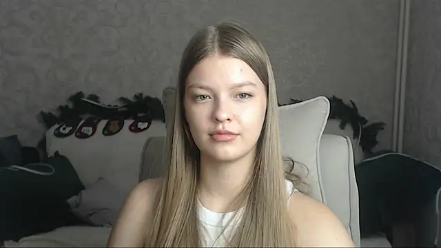 EmySway online show from December 2024 08:26:01 AM