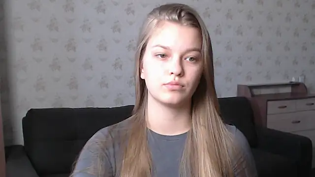 EmySway online show from October 2025 09:55:01 AM