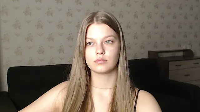 EmySway online show from February 2025 02:48:01 PM