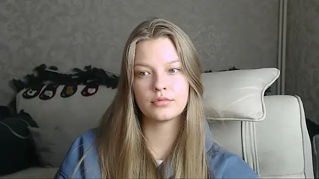 EmySway online show from January 2025 08:43:01 PM