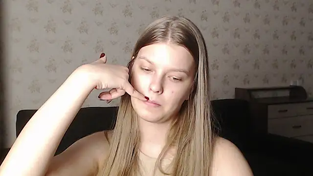 EmySway online show from February 2025 12:33:01 PM