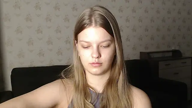 EmySway online show from January 2025 02:05:01 PM