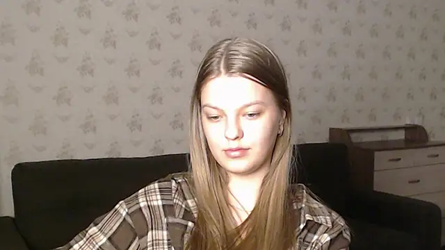 EmySway online show from March 2025 09:56:02 PM