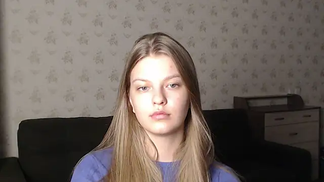 EmySway online show from December 2024 12:22:01 AM