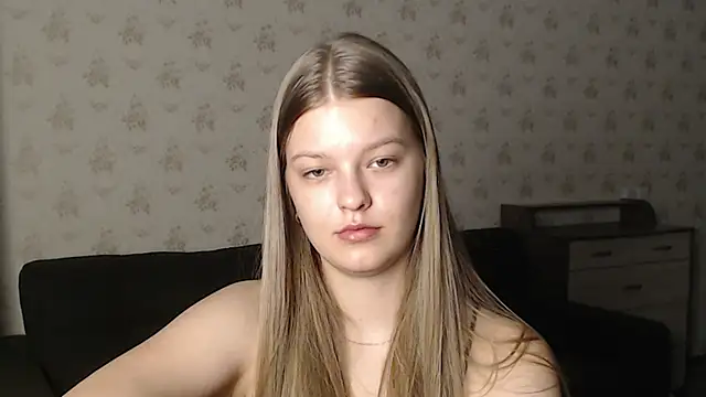 EmySway online show from December 2024 04:54:01 PM