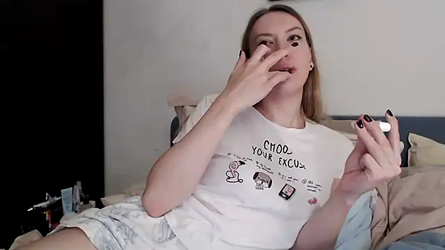 Snapshot of Scarlettford chatting on October 2025 05:13:02 PM Scarlettford online show from October 2025 05:13:02 PM