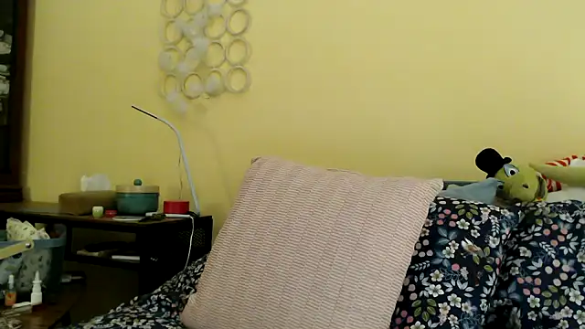 Snapshot of Scarlettford chatting on March 2025 03:40:01 PM Scarlettford online show from March 2025 03:40:01 PM